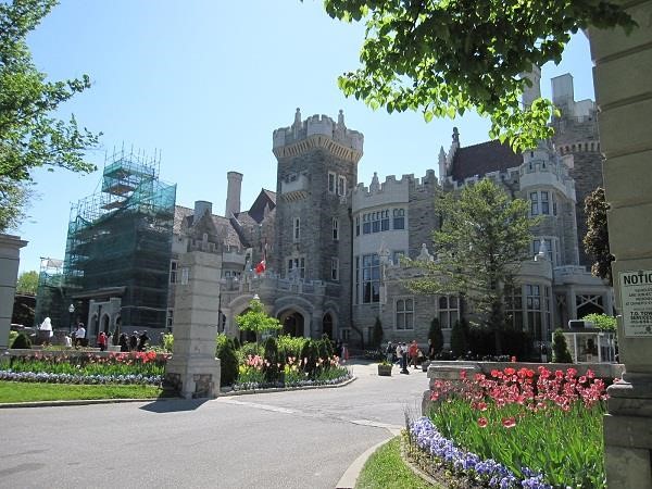 Casa Loma - Lâu đài khổng lồ được xây dựng trên một ngọn đồi trong những năm đầu thế kỷ 20 