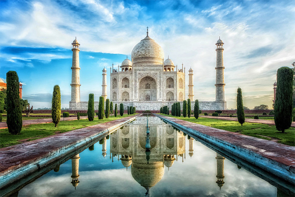 Lăng mộ trắng Taj Mahal