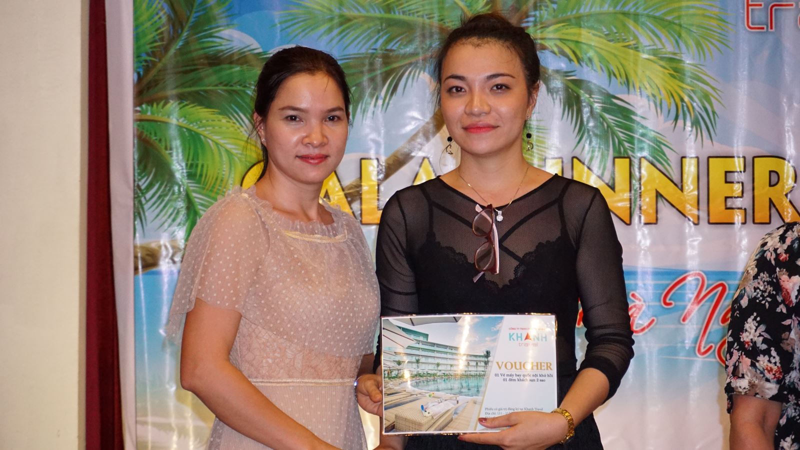 Bạn Kim Toán đạt giải 3 là 1 vé khứ hồi VNA và 1 đêm khách sạn 2 sao